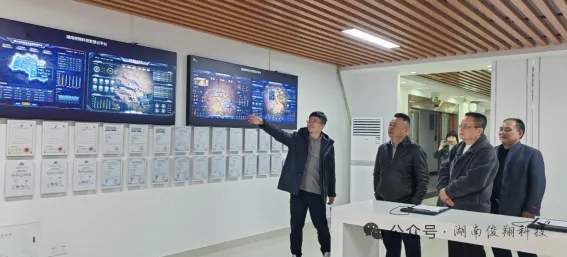 1765505230732.jpg 1765505230732.jpg